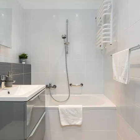 Apartament Turkusowa- Z Widokiem Na Korony Drzew Апартаменти